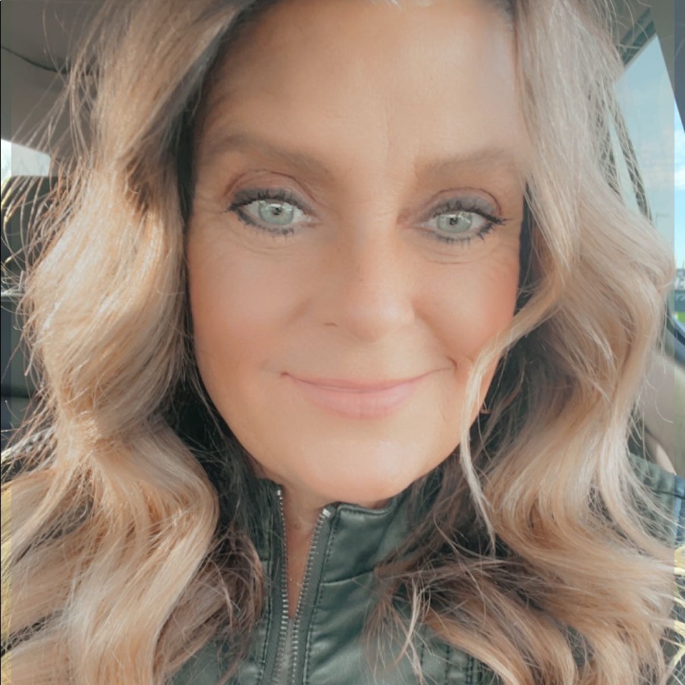 Meet your Posher, Jami